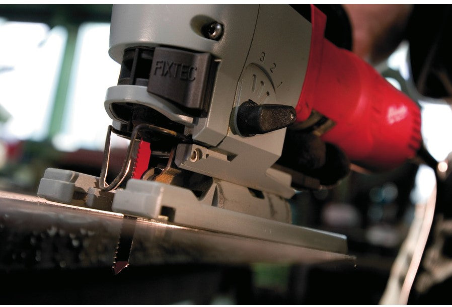 Milwaukee FSPE 110 X Pendeldecoupeerzaagmachine 710W in koffer - 4933357990