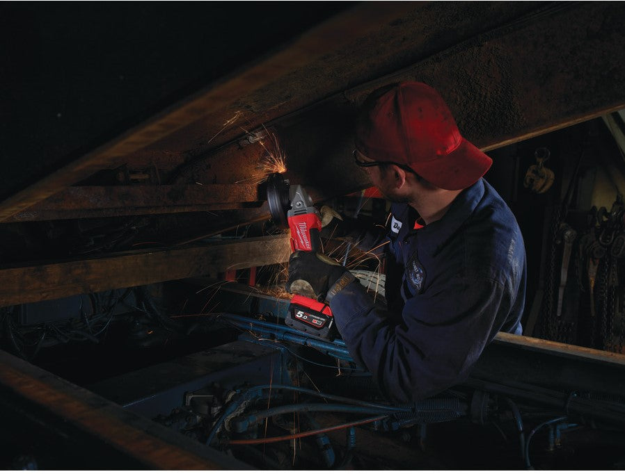 Milwaukee M18 CAG115XPDB-502X Accu Haakse Slijper 115mm met snelstop 18V 5.0Ah Li-Ion M18 FUEL™ in HD-Box - 4933451543