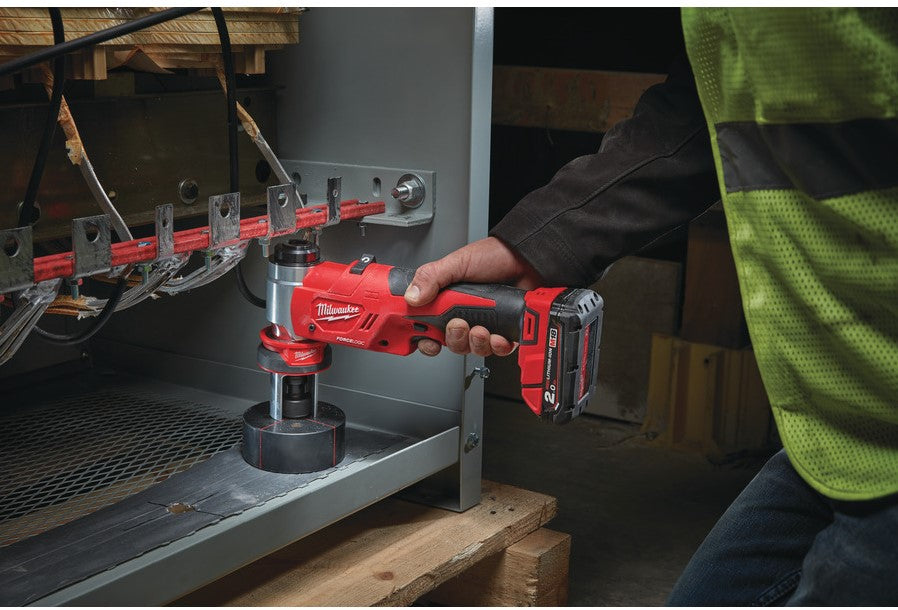 Milwaukee M18 HKP-201CA Cordless Hydraulic Punching Machine Set 18V 2.0Ah Li-Ion M18™ FORCE LOGIC™ in case - 4933451204
