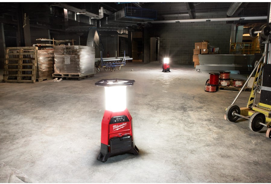 Milwaukee M18 ONESLDP-0 Battery LED Compact Work Light/Charger 18V Lossy Body M18™ ONE-KEY™ - 4933459162