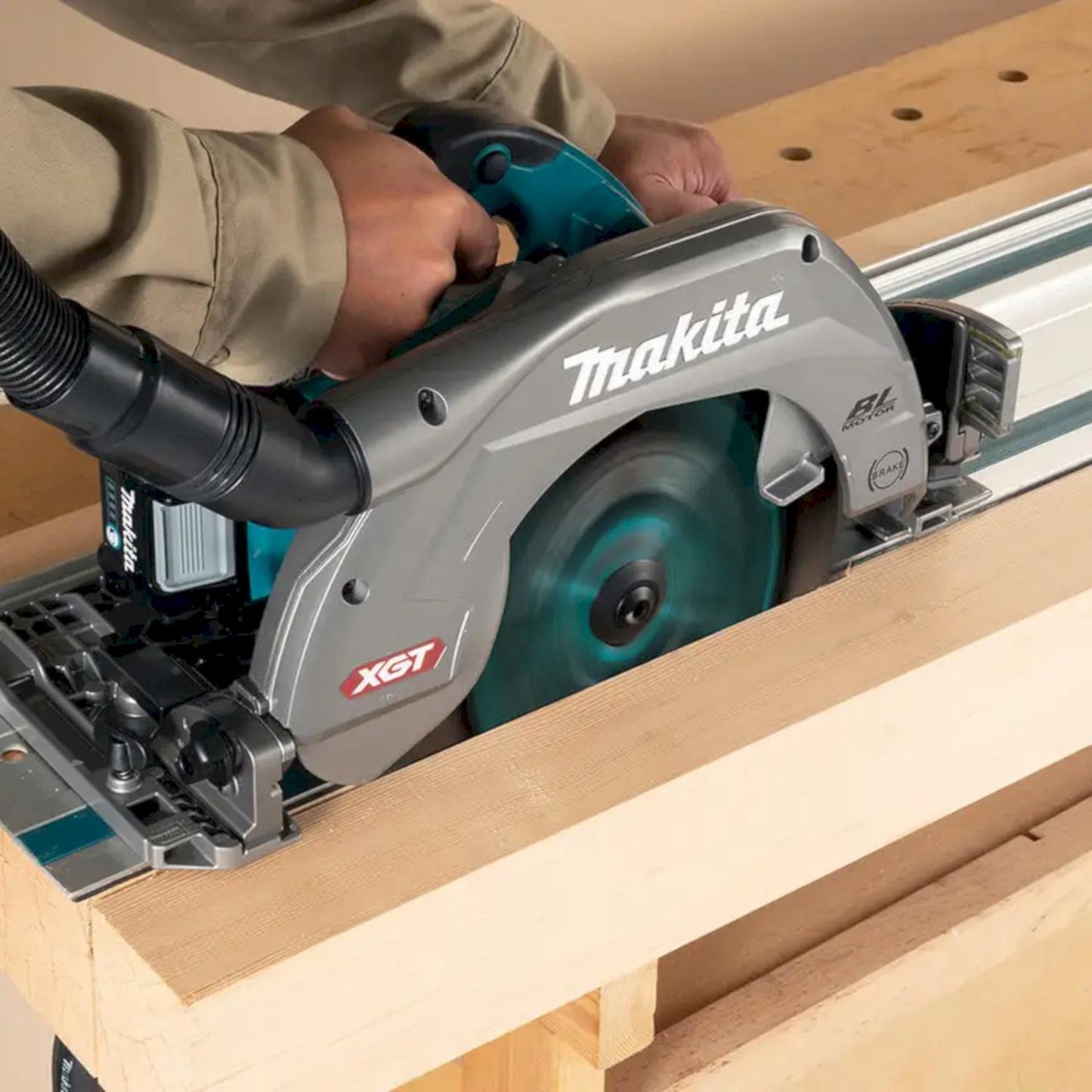 HS011GT201 Cordless Circular Saw 270mm 40V Max 5.0Ah in Case