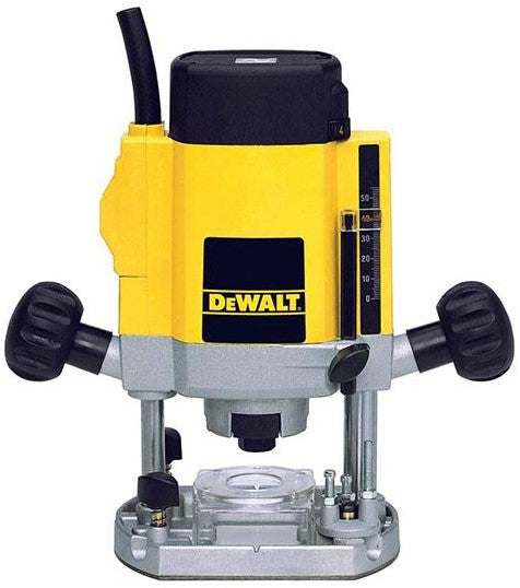 DW615 Router 900W 8mm