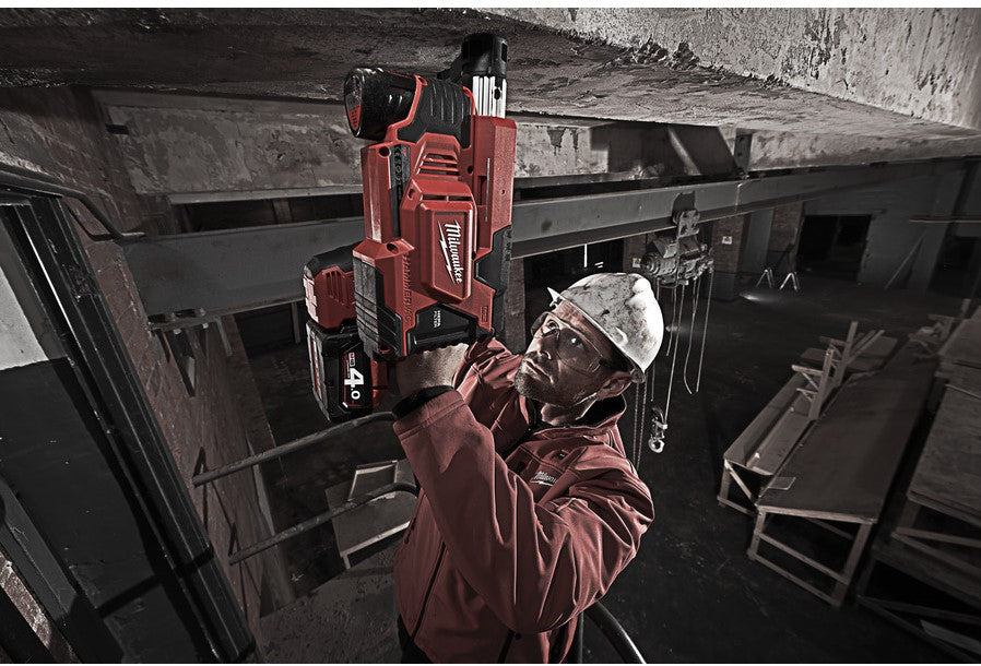 Milwaukee M12 DE-201C Battery Universal hammer dust extraction set V12 2.0Ah Li-Ion M12™ in case - 4933440500