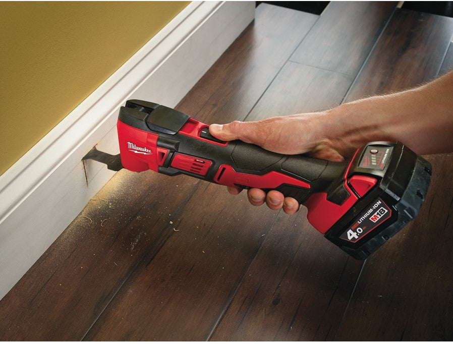 Milwaukee M18 BMT-421C Accu Multitool 18V 4.0Ah & 2Ah Li-Ion M18™ in koffer - 4933446210