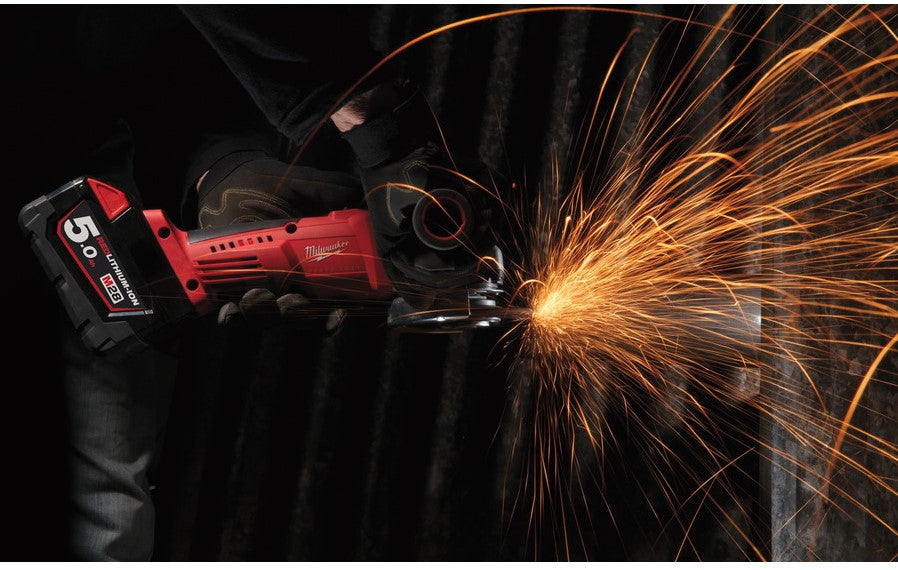 Milwaukee HD28 AG125-502X Cordless Angle Grinder 28V 5.0Ah Li-Ion 125mm M28™ in HD Box - 4933448541