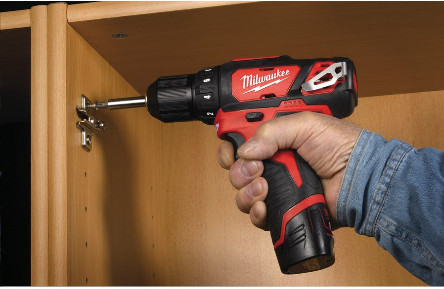 Milwaukee M12 BDD-202C Cordless Subcompact Drill/Screwdriver 12V 2.0Ah Li-Ion M12™ in case - 4933441915