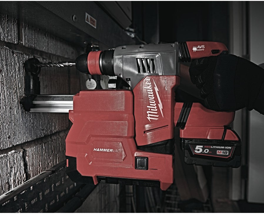 Milwaukee M18 CHPXDE-502C M18 FUEL™ Heavy Duty SDS-plus rotary hammer with associated dust extraction kit - 4933448180