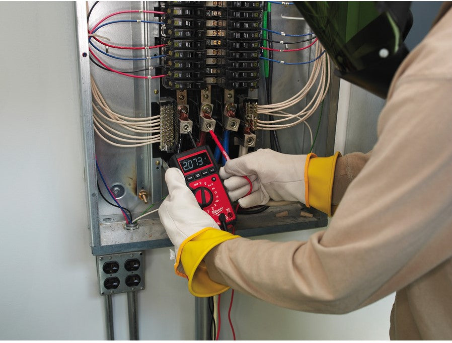 Milwaukee 2217-40 Digitalmultimeter in Tasche - 4933416976