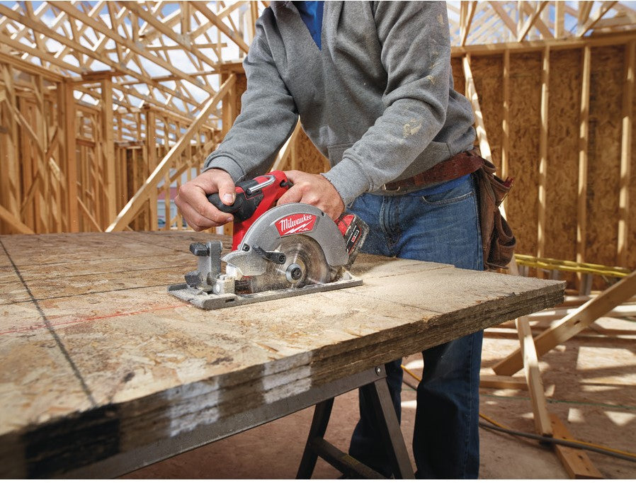 Milwaukee M18 CCS55-502X Cordless Circular Saw 165mm 18V 5.0Ah Li-Ion M18 FUEL™ in HD-Box - 4933451376