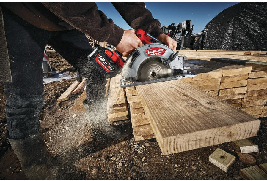 Milwaukee M18 FCS66-121C Cordless Circular Saw Machine 190mm for Wood and Plastic 18V 12Ah Li-Ion M18 FUEL™ in Case - 4933464586