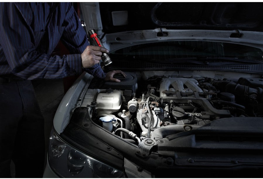 Milwaukee L4 MLED-201 Kompakte USB-Taschenlampe, wiederaufladbar, 4 V, 2,5 Ah, Li-Ion – 4933459444