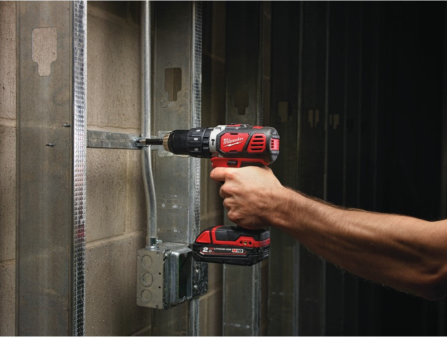 Milwaukee M18 BPD-202C Accu Compacte Klopboormachine 18V 2.0Ah Li-Ion M18™ in koffer - 4933443515