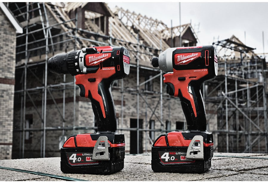 Milwaukee M18 CBLID-402C Cordless Compact Impact Driver 18V 4.0Ah Li-Ion M18™ in case - 4933464534