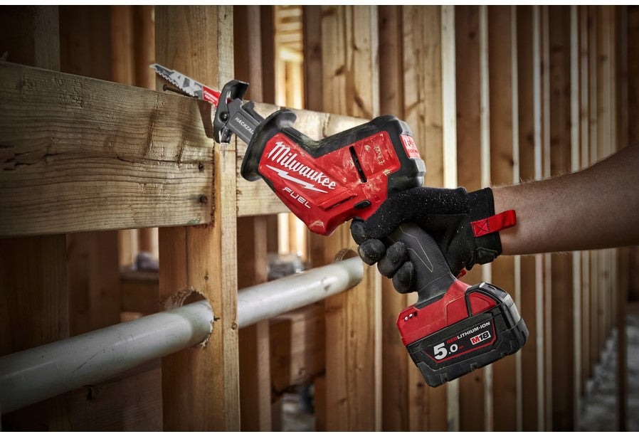 Milwaukee M18 FHZ-502X Cordless Reciprocating Saw 22mm HACKZALL™ 18V 5.0Ah Li-Ion M18 FUEL™ in HD-Box - 4933459885