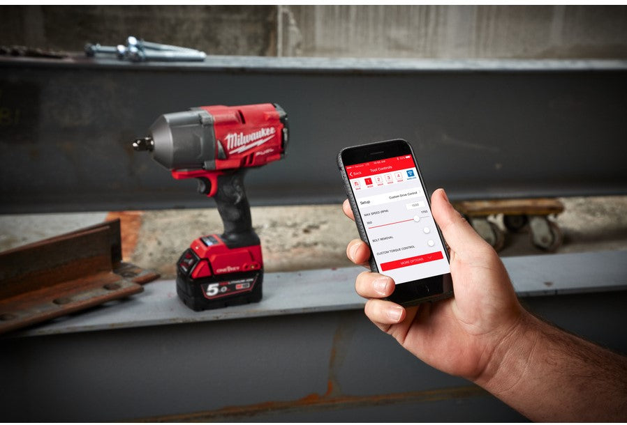 Milwaukee M18 ONEFHIWF12-0X Cordless Impact Wrench 1/2"" with Friction Ring 18V 5.0Ah Li-Ion M18 FUEL™ ONE-KEY™ in HD-Box - 4933459726