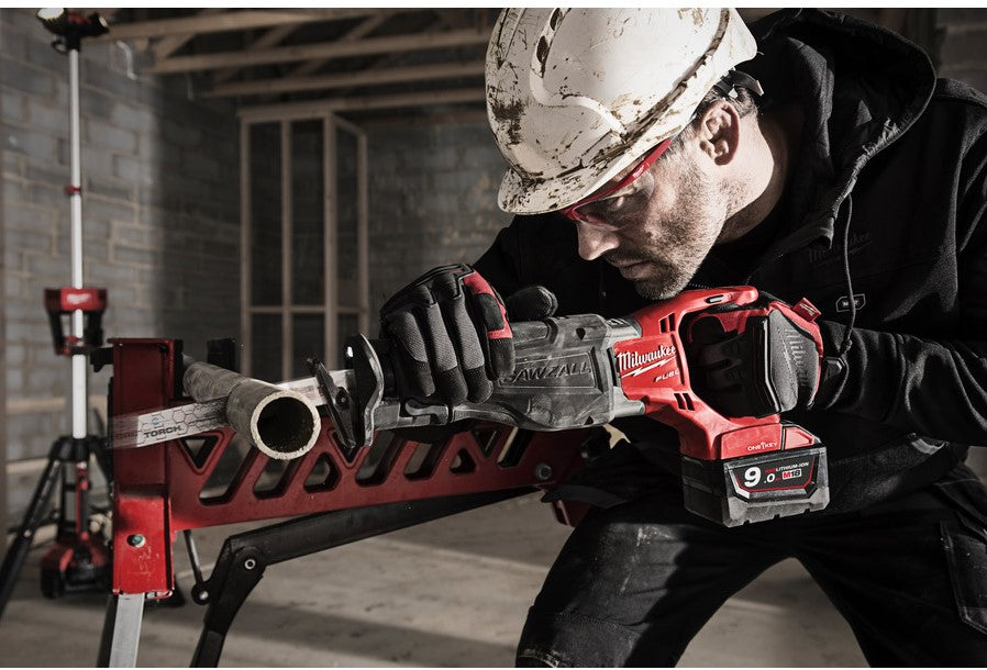 Milwaukee M18 ONESX-902X Cordless Reciprocating Saw SAWZALL™ 18V 9.0Ah Li-Ion M18 FUEL™ ONE-KEY™ in HD-Box - 4933459220