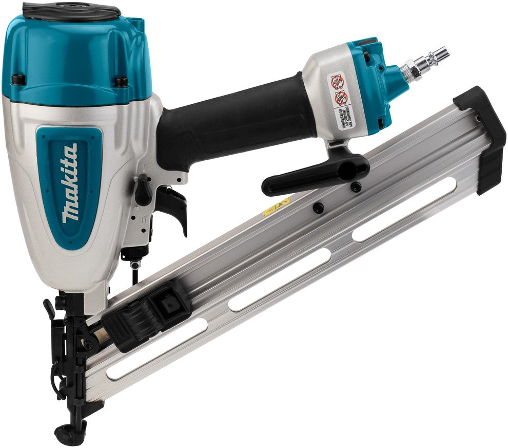 Makita AF635 8 bar Brad tacker (15 Ga) in case