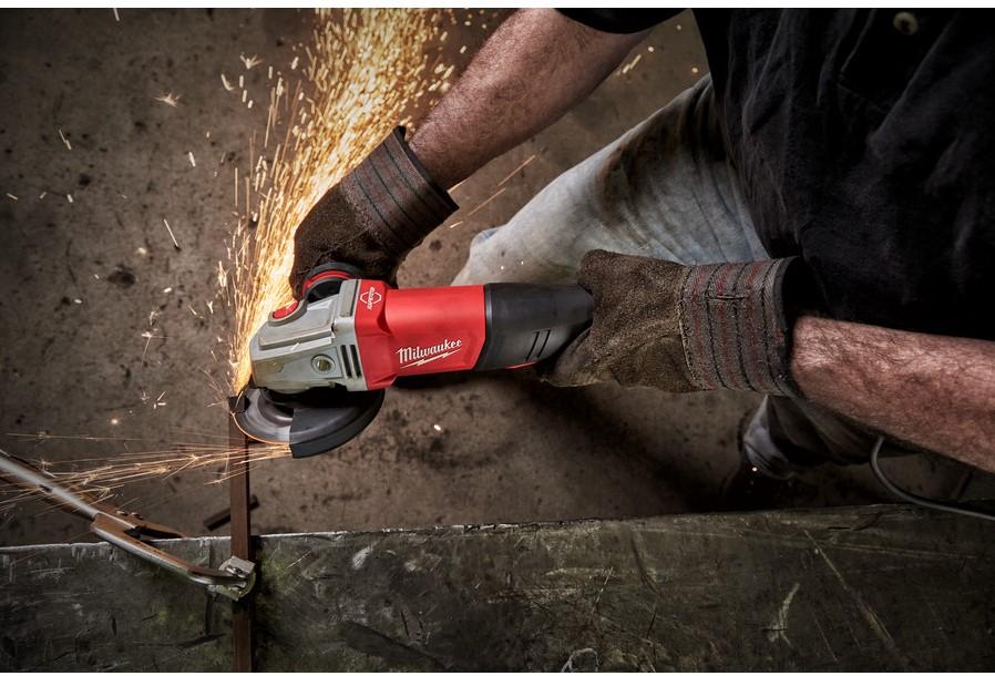 Milwaukee AGV 13-125 XSPDEB Haakse Slijper met Peddelschakelaar 125mm 1250W - 4933464998