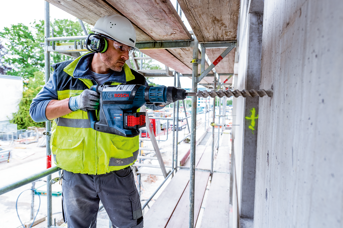 GBH 18V-45 C Cordless Hammer Drill BITURBO SDS-Max 18V 12Ah - 0611913002