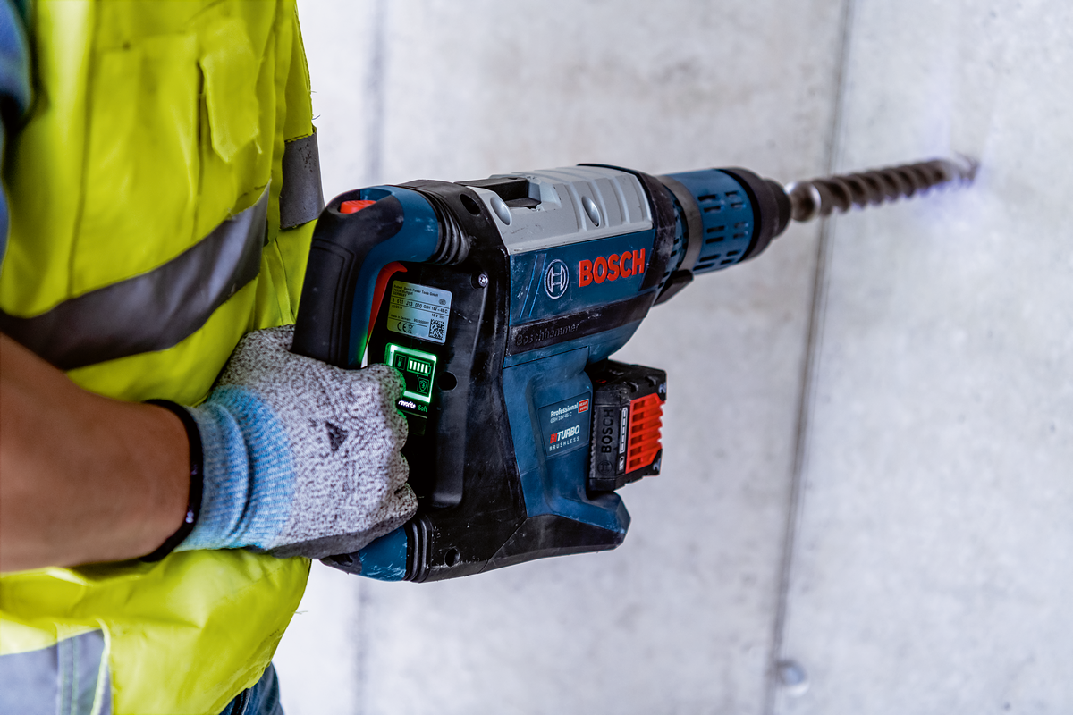 GBH 18V-45 C Cordless Hammer Drill BITURBO SDS-Max 18V 12Ah - 0611913002