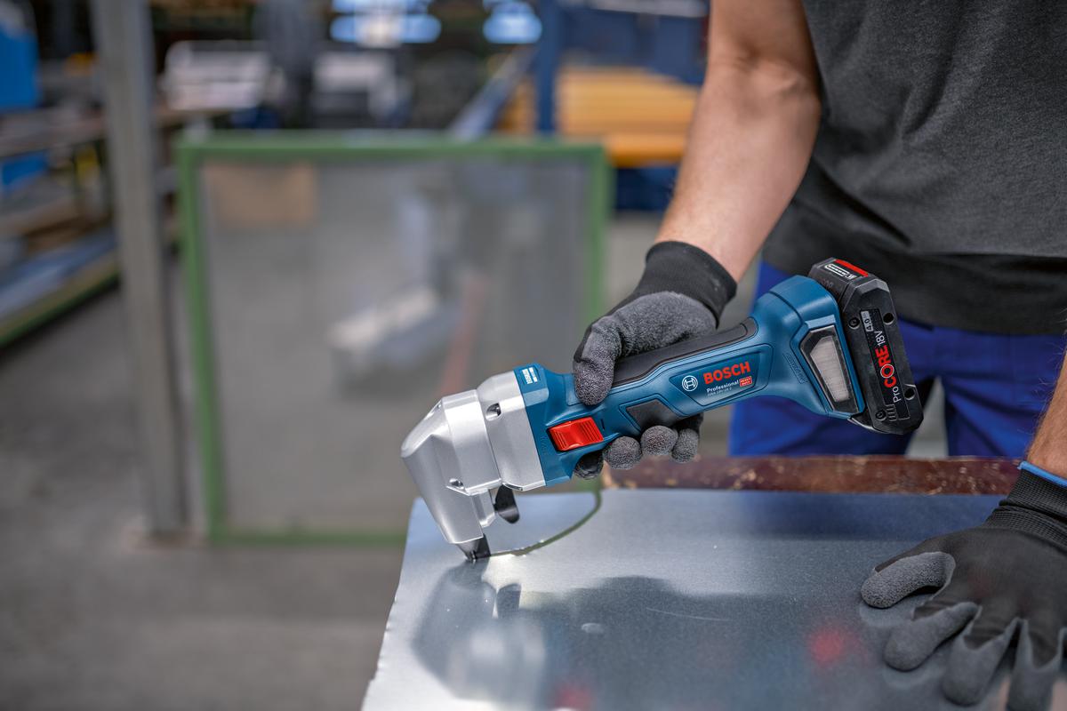 GNA 18V-16 E Cordless Nibbler 18V Basic Body - 0601529600