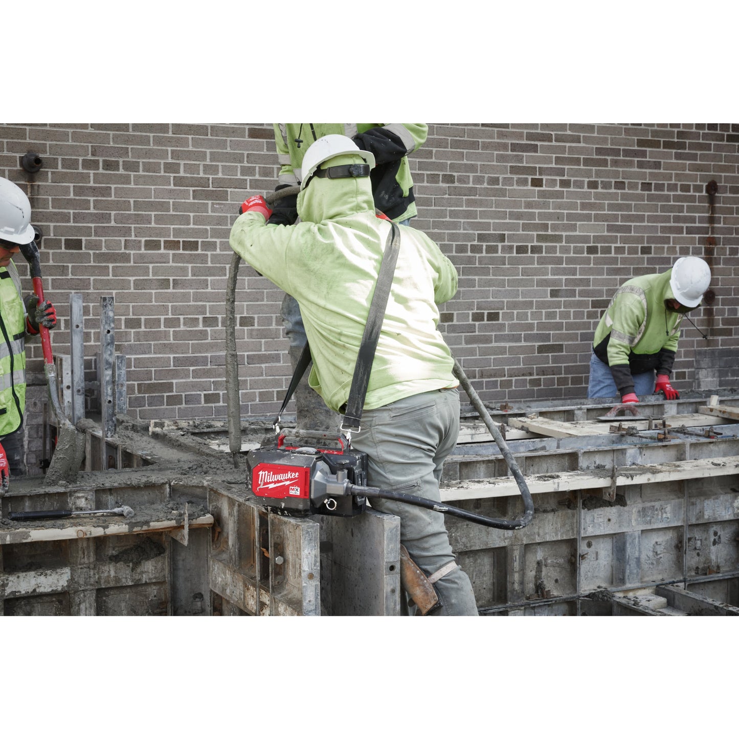 MXF CVBC-602 Compacte Beton Trilnaald MX FUEL™ 6.0Ah - 4933479608