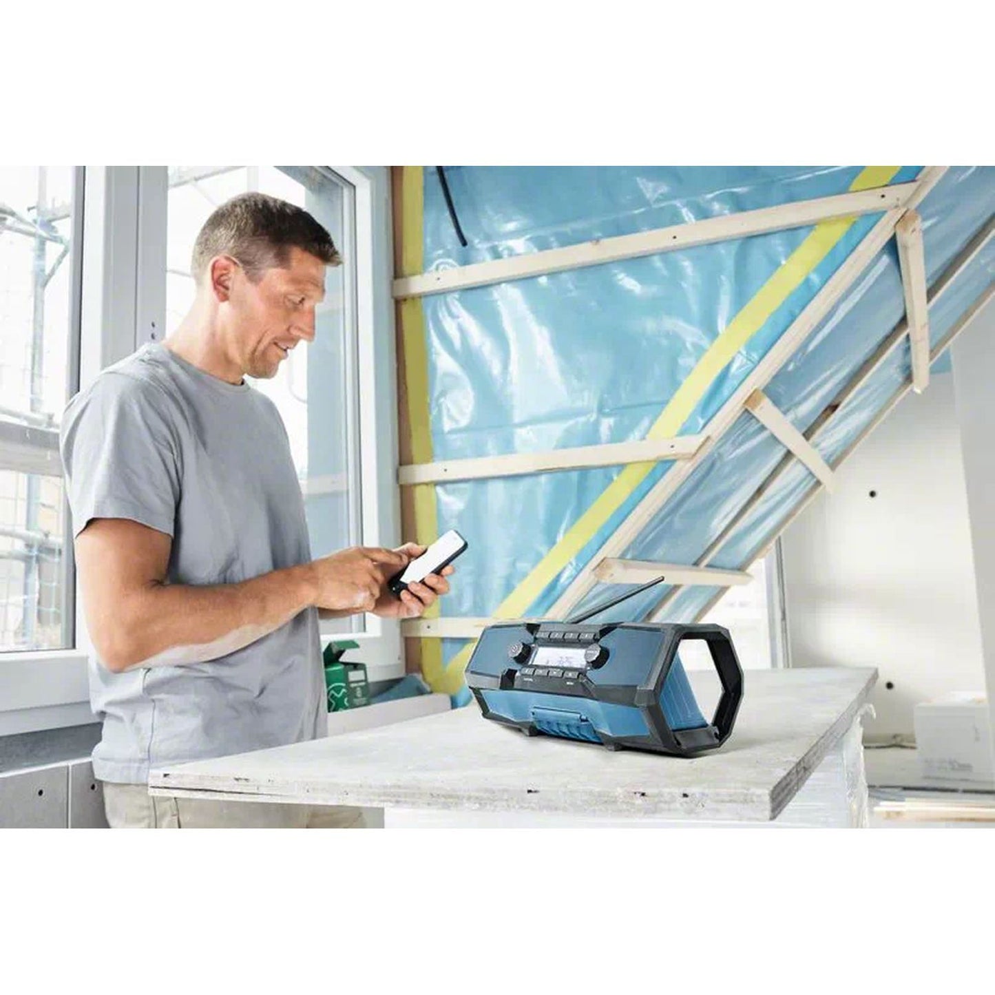 GPB 18V-2 C Bouwradio 230V/18V Basic Body - 06014A3000